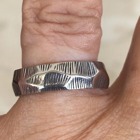 Surgical Steel Nickel Free Groove Men’s Wedding Band - Picture 1 of 6